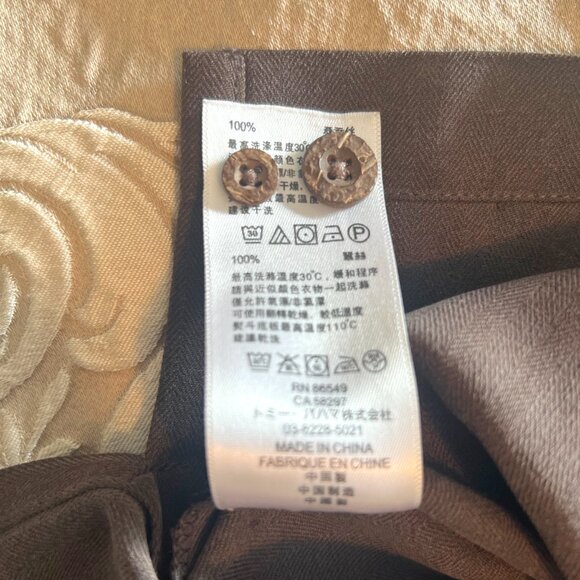 Tommy Bahama Brown 100% Silk Short Sleeve Shirt! - Picture 7 of 16